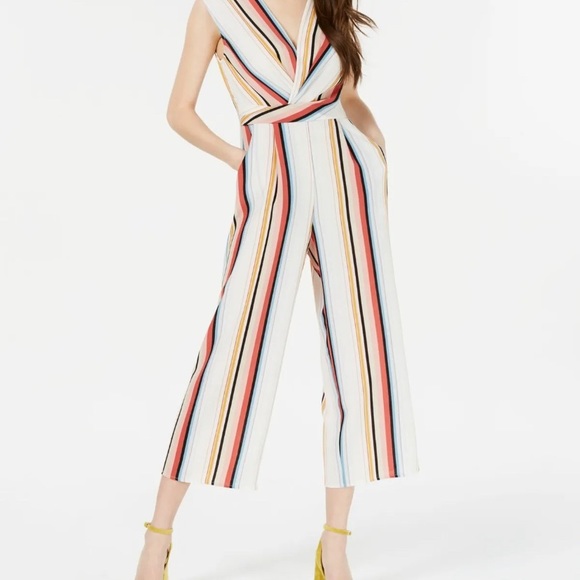 NWT SPEECHLESS Womens White Striped Cap Sleeve Cropped Jumpsuit Juniors Size: L - Picture 3 of 4